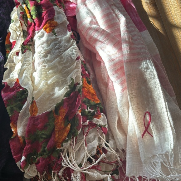 Lot of 10 scarves - Picture 4 of 7